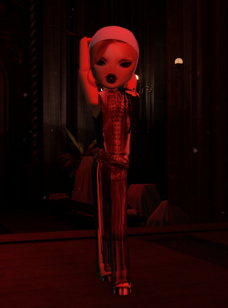 aspenangeI's tweet image. 𝐀𝐭𝐫𝐨𝐜𝐢𝐭𝐲 ˚₊· ͟͟͞͞➳
---
Thank you @heart0fchrome for the opportunity to walk in Celline's 6th Collection! The experience was incredible, and it's always a pleasure to be part of your shows. Congratulations on another successful production.

Much love,
Paris. ♡