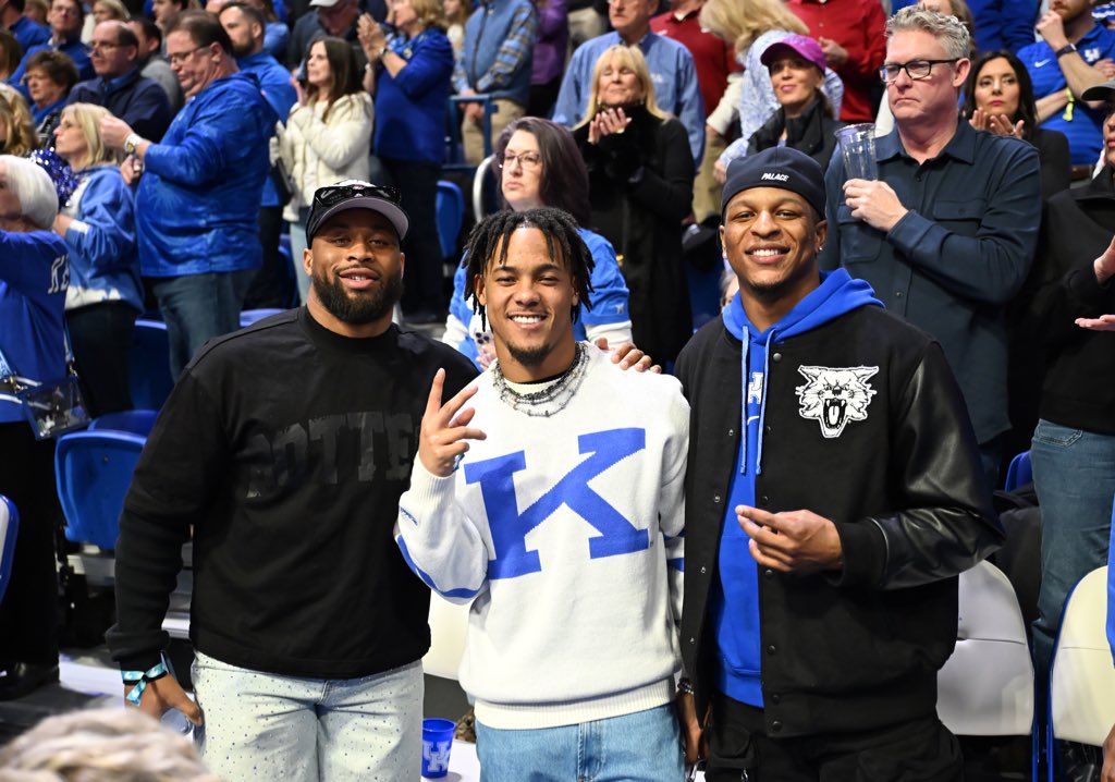 Kentucky Football alum Ray Davis, Wan’Dale Robinson, and Dru Phillips are in the building!

#BBN