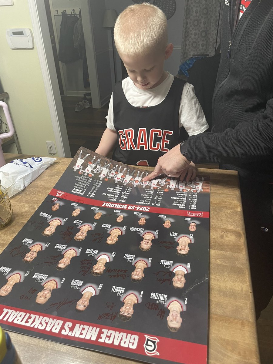 1st poster for Mr Vaughn. Thank you <a href="/HunterWalston35/">Hunter Walston</a> He loves watching <a href="/GraceBasketball/">Grace Basketball</a>