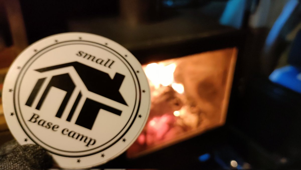 Littlebugcamp's tweet photo. 昨夜は念願叶い
small base camp さんと
お会いすることができました!
わざわざお越し頂き恐縮です🙇♂
バグトラック車内で沢山の
お話ができて嬉しかったです♪
またいつか是非♪☺✨
#smallbasecamp
#バグトラック https://t.co/bJpYkgU7iU