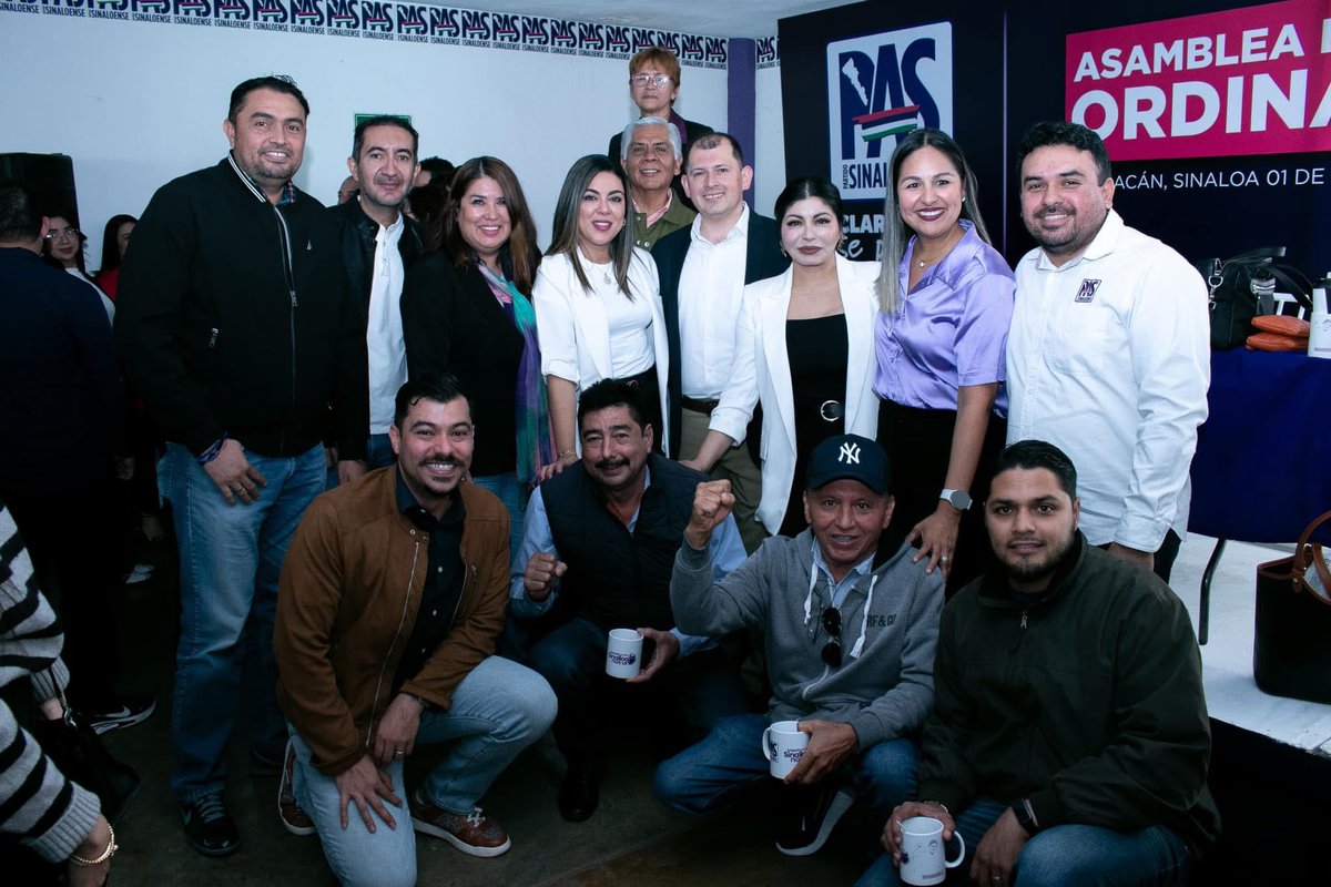 PartidoAhome's tweet photo. Robespierre Lizárraga Otero asume la Presidencia Estatal del PAS 
@Robespierrelo @ElizabethChia_ @AngelicadeCuen1 @VIctorACorrales @AlbaVirgenMont1 https://t.co/lGpGtxUTeo