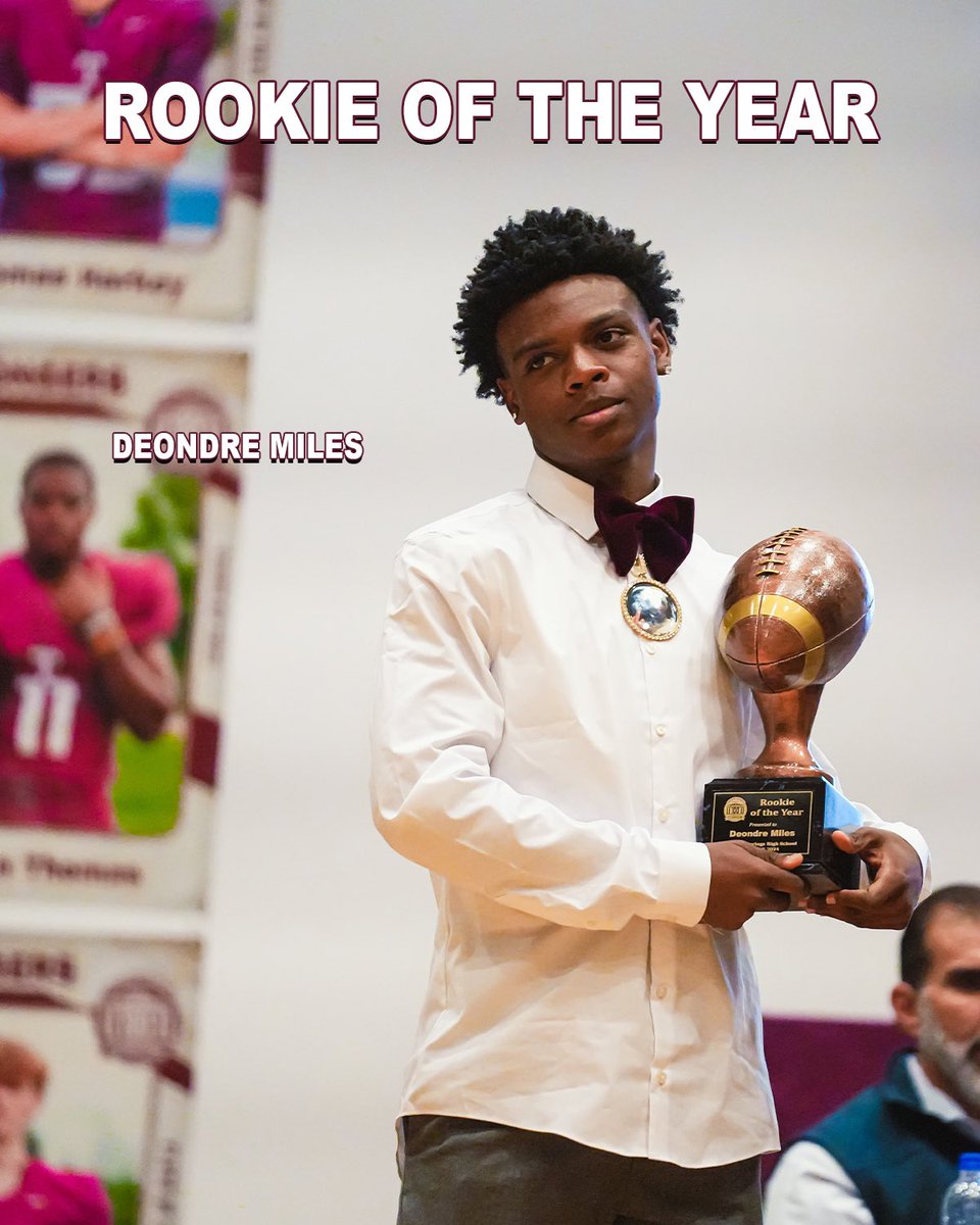 tshs_football_'s tweet image. 2024 Spongers Rookie of the Year

Deondre Miles 

#Spongers100 #TarponPride