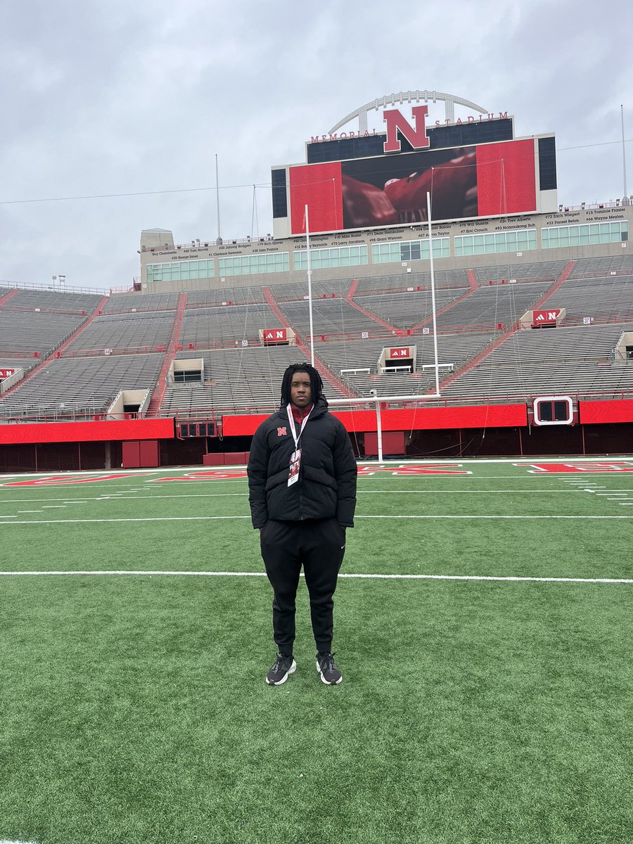 📍Lincoln Nebraska #GBR🌽☠️ 🔴 <a href="/HuskerFBRecruit/">Nebraska Football Recruiting</a> <a href="/HuskerFootball/">Nebraska Football</a> <a href="/ChadSimmons_/">ChadSimmons</a> <a href="/GregSmithRivals/">Greg Smith</a> <a href="/SWiltfong_/">Steve Wiltfong</a> <a href="/EDGYTIM/">Timothy “EDGYTIM” OHalloran</a> <a href="/SinqueTurner/">Coach Turner</a> 
<a href="/LemmingReport/">Tom Lemming</a>