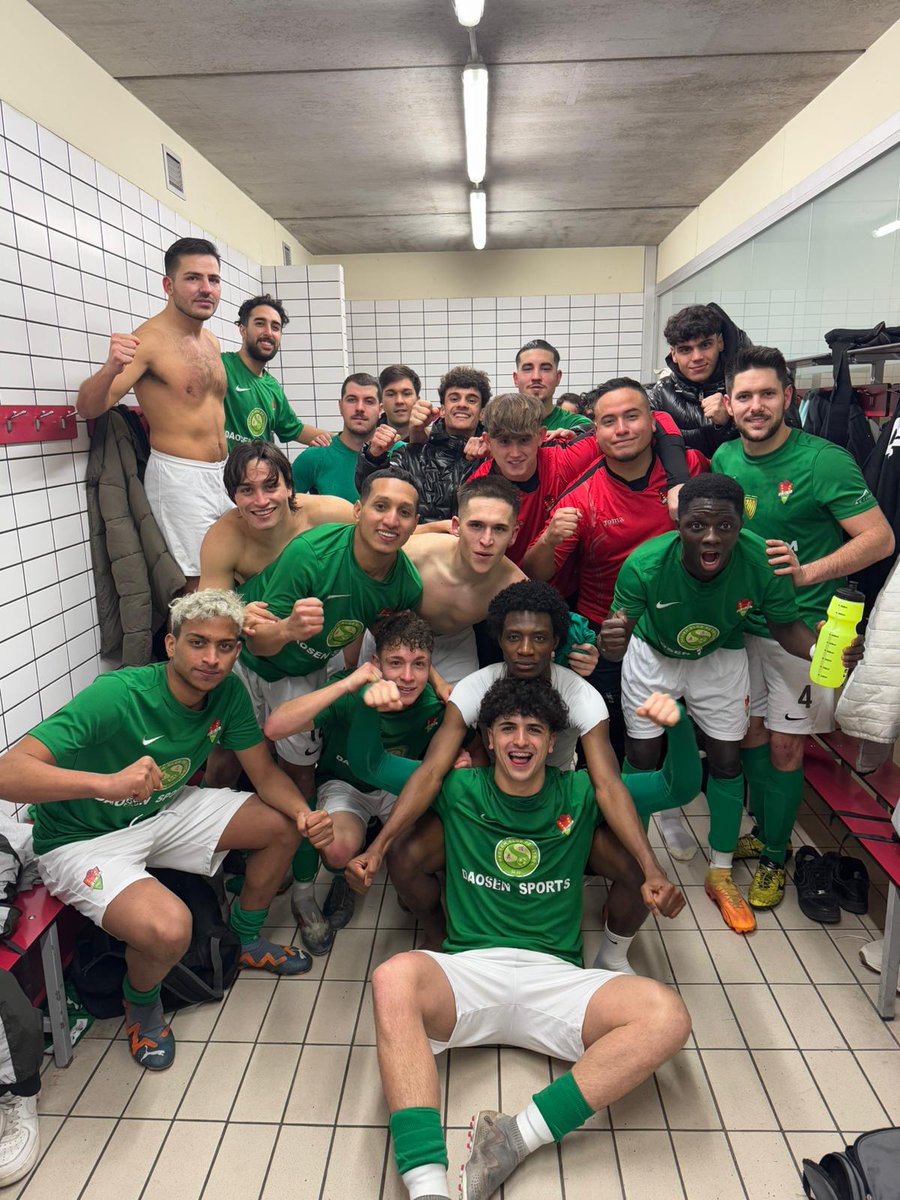 CDMontcada's tweet photo. Amateur B 4-0 @pbramonllorens
Primera victòria del nou tècnic, Àlex Morales, que ho valora així:
🗣️ "Estic molt content pels tres primers punts. Ara ja sabem quina imatge volem transmetre i hem de continuar així" - Àlex Morales.
#endavantMontcada #3CAT7 https://t.co/kXYg1CQVQK