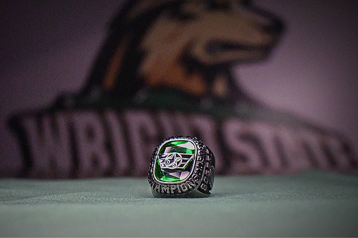 00GONESLIDE's tweet image. After a great conversation with Coach @dsmith060488 I&apos;m blessed &amp;amp; honored to receive an opportunity to play @WrightStFball  🟢⚫️⚪️Thank you ‼️
 @PrepRedzoneLA @jkleesportz @LAvsAllYall #BOOTBABy🐊 @FbIberia @samspiegs @TheUCReport 🙏🏽🙏🏽 #ROADRAIDERS🐶