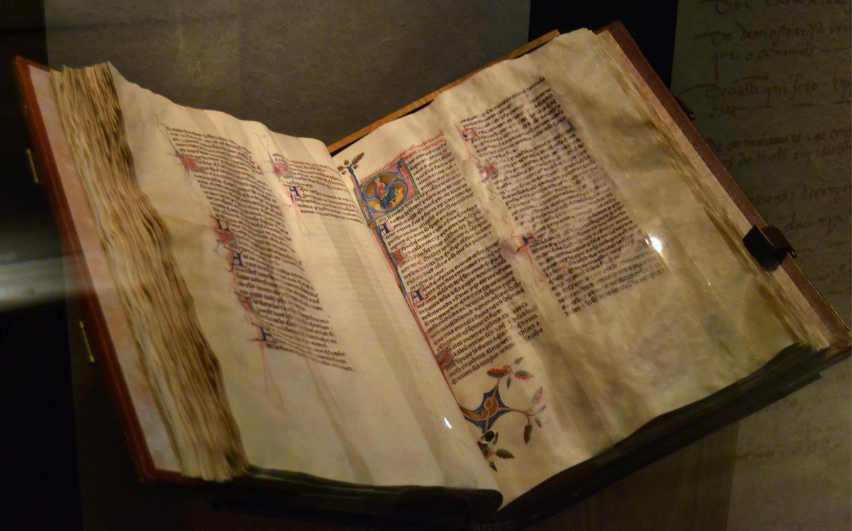 Jaume I, comte de Barcelona i d'Urgell, rei de Mallorca, València i Aragó i senyor de Montpeller va néixer el 2 de febrer de 1208.
Promulgà el nostre 1r text legislatiu -2n d'Europa- els Furs, dret territorial valencià durant + de 4 segles, abolits per conquesta militar borbònica