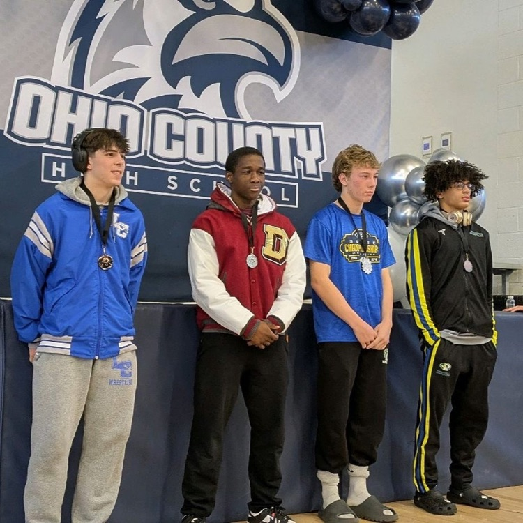 Doss wrestlers Keviaun Craighead and Idris Talasow took 2nd place in their respective divisions at the King of the Mill at Ohio County tournament!  Congratulations Dragons!!
