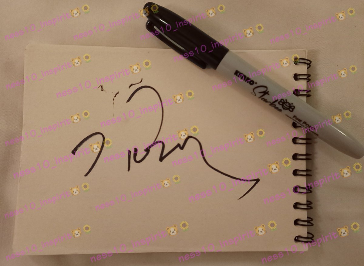ness10_inspirit's tweet photo. 2025.01.18 | I got an autograph from a handsome man who said "찐따쿠 (Cintaku)" at INFINITE Limited Edition Concert in Jakarta. Yup, he's Kim MyungSoo aka L 🐱💛🌻✨
#김명수 #KIMMYUNGSOO #엘 #L
#인피니트 #INFINITE
#LIMITED_EDITION
#INFINITEINJKT
#LIMITED_EDITION_IN_JAKARTA https://t.co/tbrY73Sibg