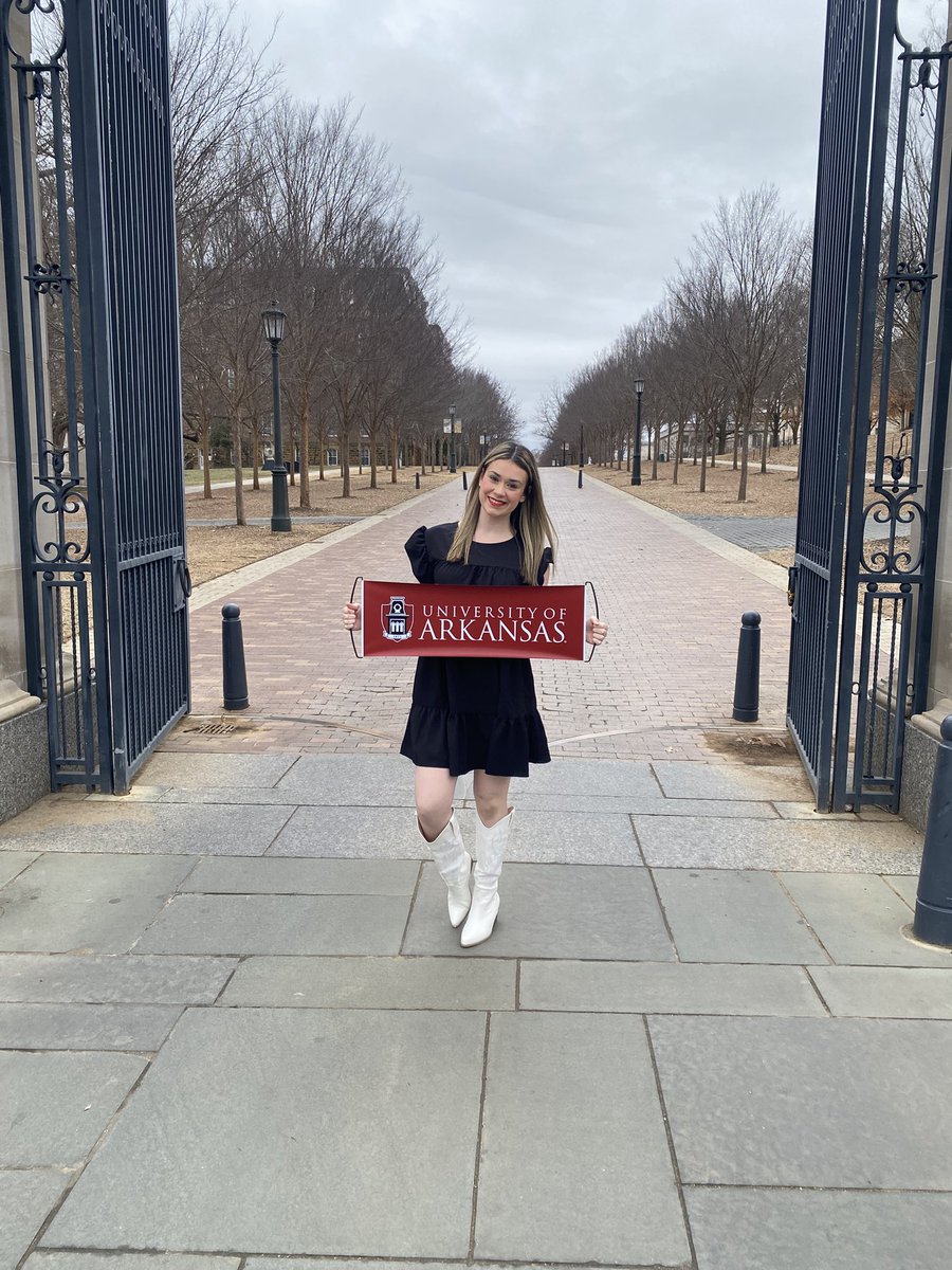 evaeileeng's tweet photo. Sooo excited to be #HeadedToTheHill 🐗🫶🏼 #WooPigSooie 
@UArkansas @uofaadmissions https://t.co/nUTNMuqB1g
