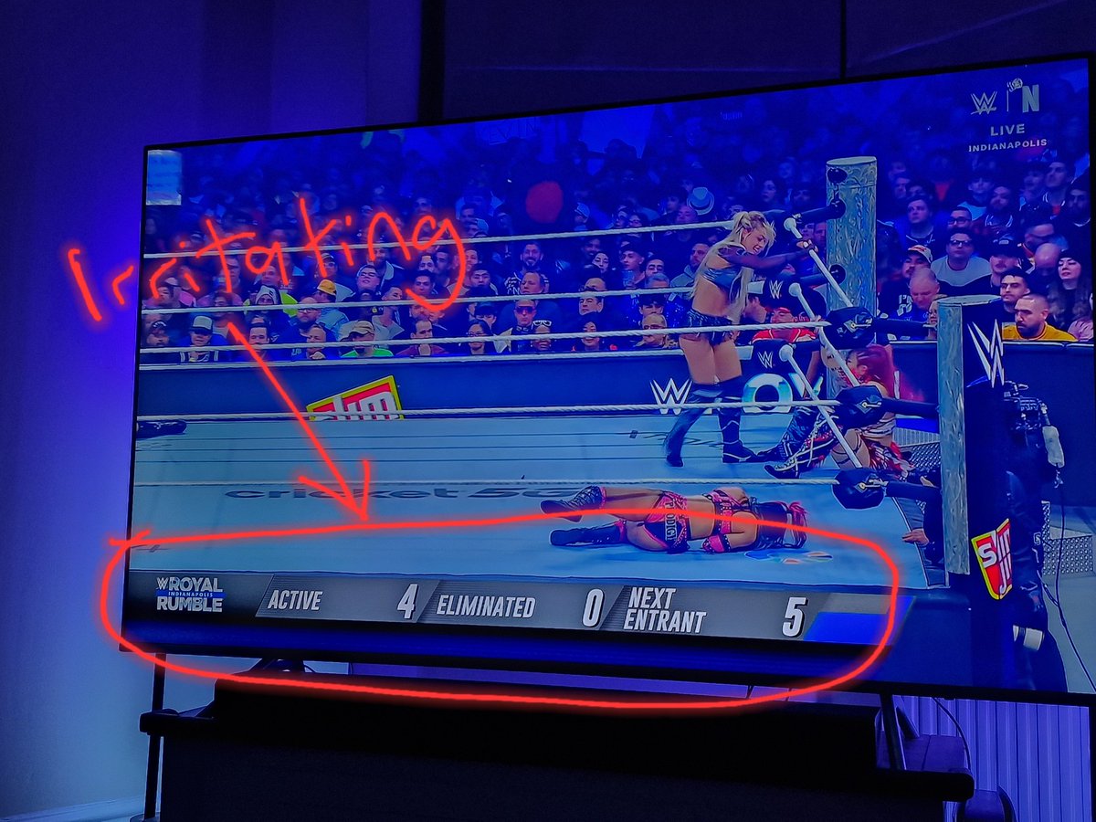 OK, these ongoing graphics are the worst thing about the WWE Royal Rumble this year... #RoyalRumble