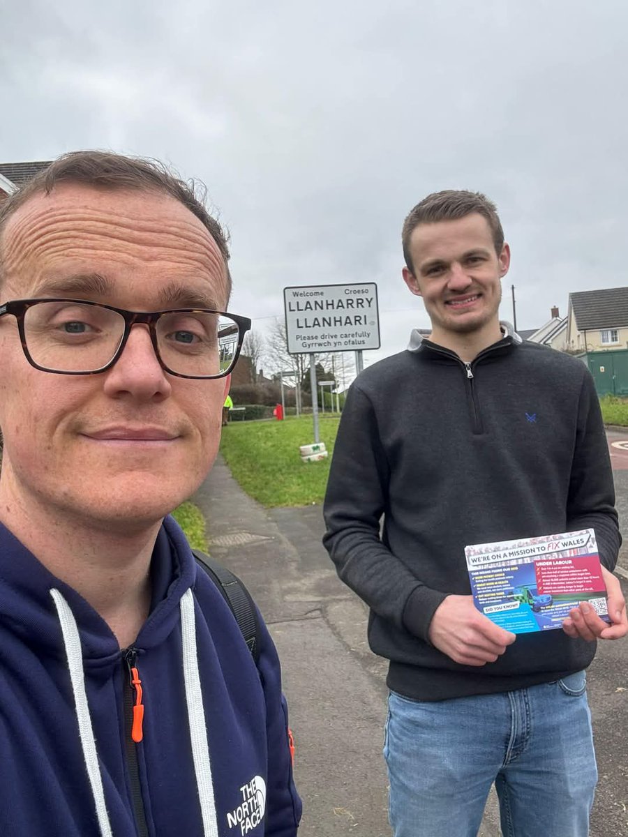RCTTories's tweet photo. A really positive response on the doorsteps today in #Tonyrefail and #Llanharry 💙

Residents are fed up of being taken for granted by Labour after 25 years of failing public services and are desperate to see change.

Only the @WelshConserv will #FixWales https://t.co/O8Btjblruq