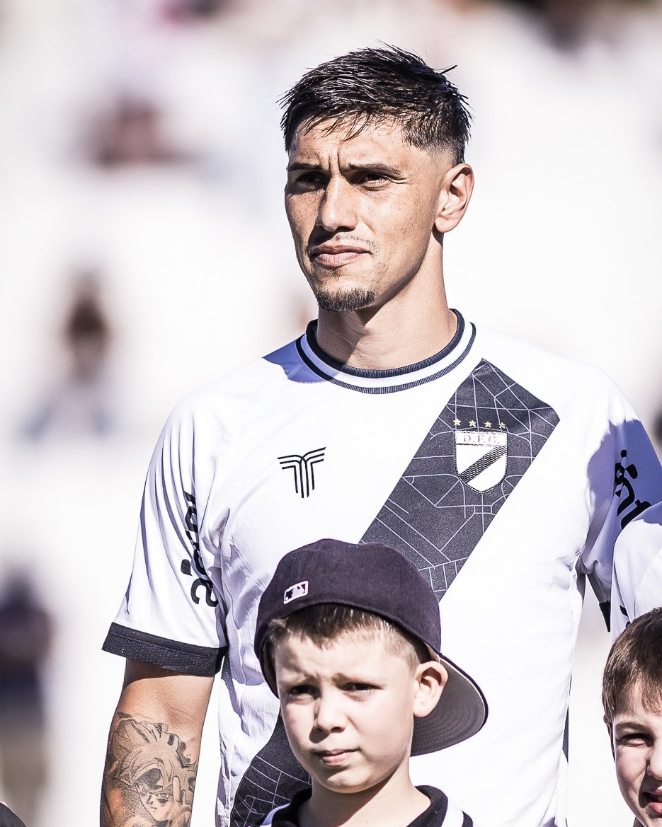 Emi Velázquez tweet media