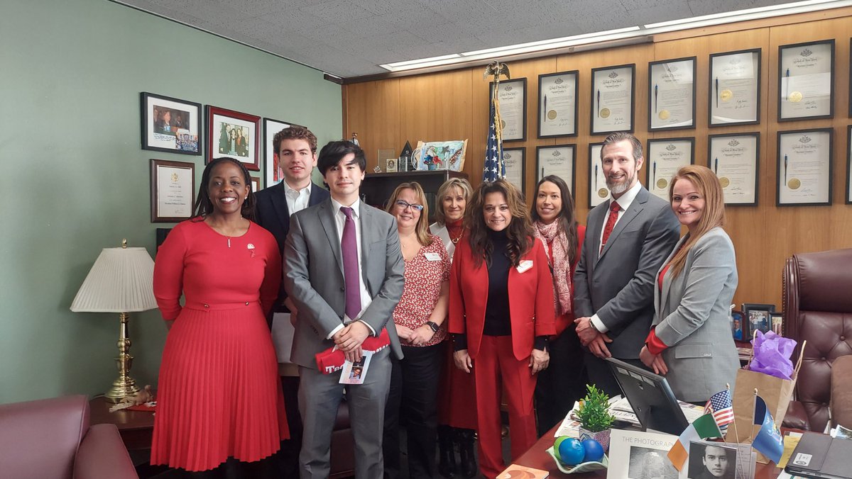 kga95aka's tweet image. The American Heart Association NY State Lobby Day was a huge success! Thank you to our legislators for your support in “building a nation of lifesavers!”#livefierce #AHA2025❤️