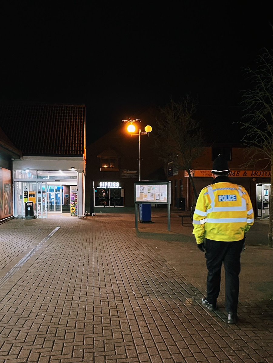 SStaffsPolice's tweet photo. Earlier this evening, Officers and PCSO's from your Neighbourhood Policing Team conducted patrols in #Featherstone and #Perton.
Our patrols form part of #OpCable which aims to tackle antisocial behaviour within our communities. https://t.co/AHyen3H7wD