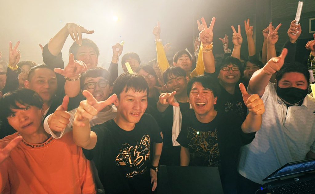 A_POP_FESTIVAL's tweet photo. AxE Reboot 01、昨日終了しました😌

皆さまのおかげで、ステキな、和気あいあいとした雰囲気の復活開催になったと思います🙌

それにはSPゲストの棗いつきさんや、そのファンの皆さまに華を添えていただけたことも大きな要因ですので、言葉足らずではありますが、特大の感謝を‼️💐 #AxE_Reboot https://t.co/f091Pqcou0