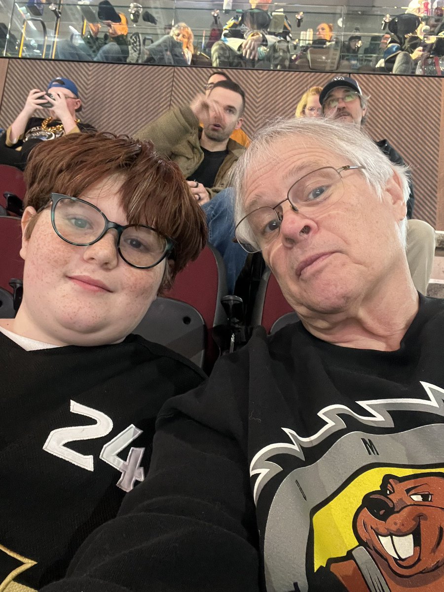 IndianFan's tweet photo. @monstershockey Go Buzz! Saturday Boys night at the hockey game. #JacksAreBack https://t.co/VsNTDxwwnP