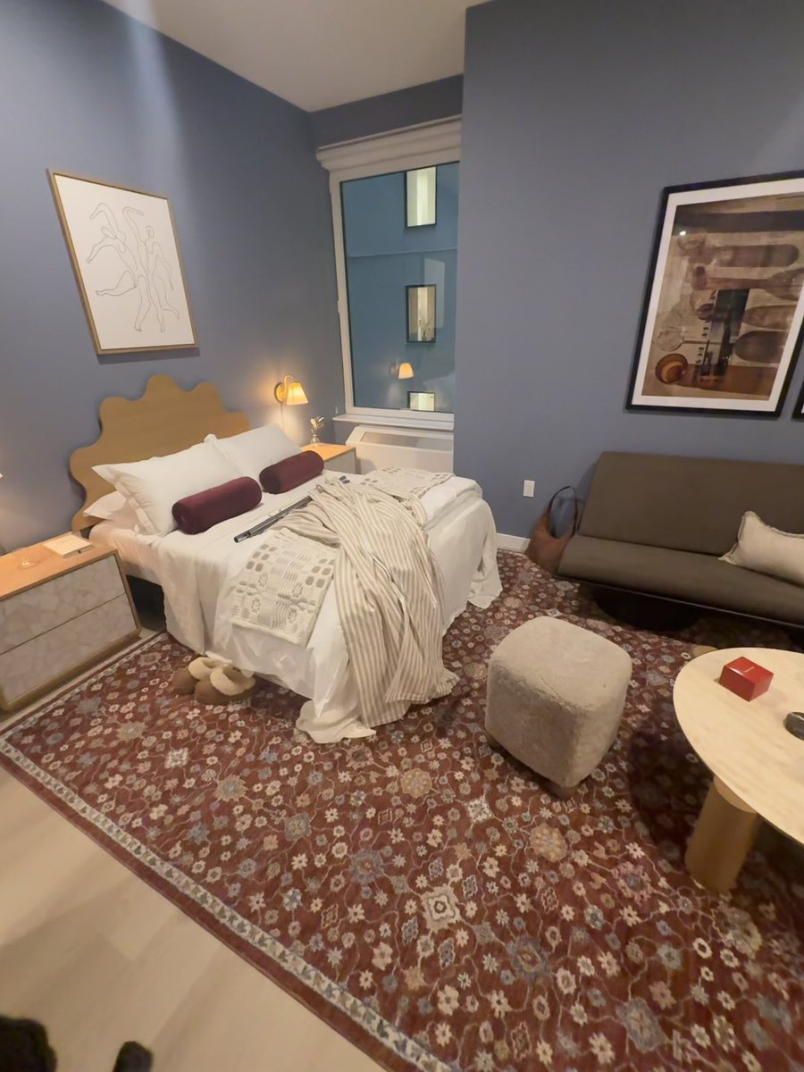 andrewyuannyc's tweet image. I toured 25 water street this week.
Co-GP GFP and rockwood. Started construction in Dec 22, 25months, they will start leasing in the coming month.

The basis is unknown but they paid transfer tax base on face value of the building.
Hard cost around 300-35O per sqft, soft cost…