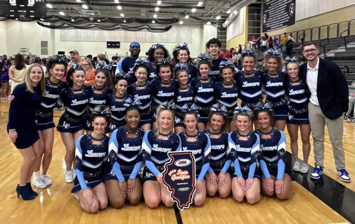 Let’s keep the ⁦<a href="/IHSA_IL/">Illinois High School Association #IHSA</a>⁩ State vibes going today as your Competitive Cheerleader squad is headed to state! #WeAreLakePark #StateTeam15