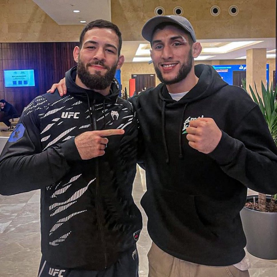 LazyKingMMA's tweet photo. Fiers de vous, les frérots ! Et surtout, amplement mérité. Bravo ! 👏 https://t.co/1M4ppFdyl2