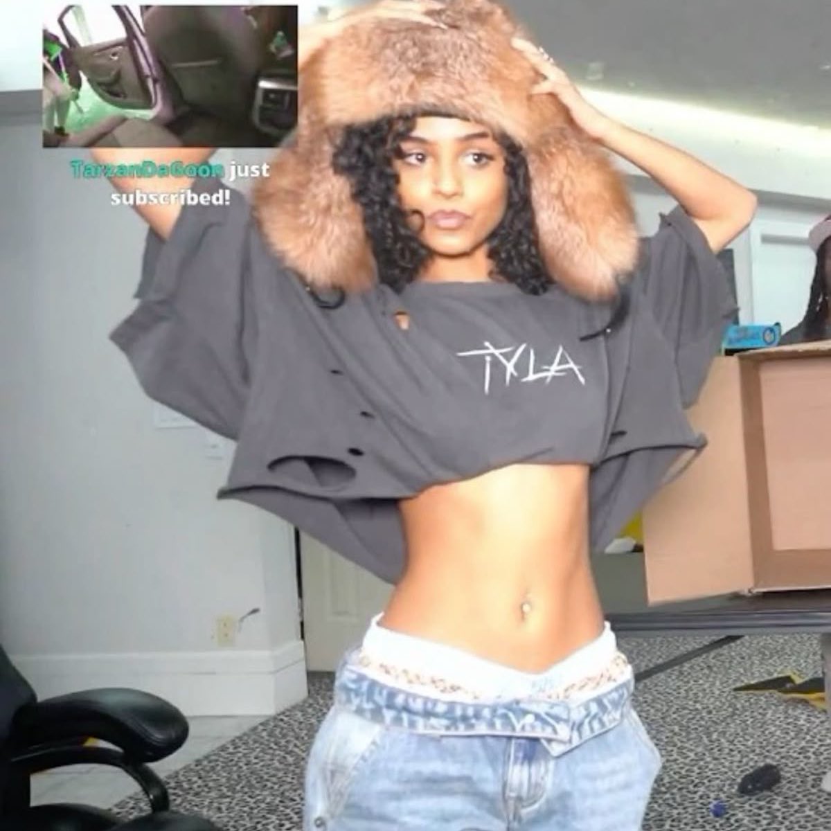 zacisontime's tweet photo. Tyla’s waist is insane 😭 https://t.co/HL9ewzqgdS