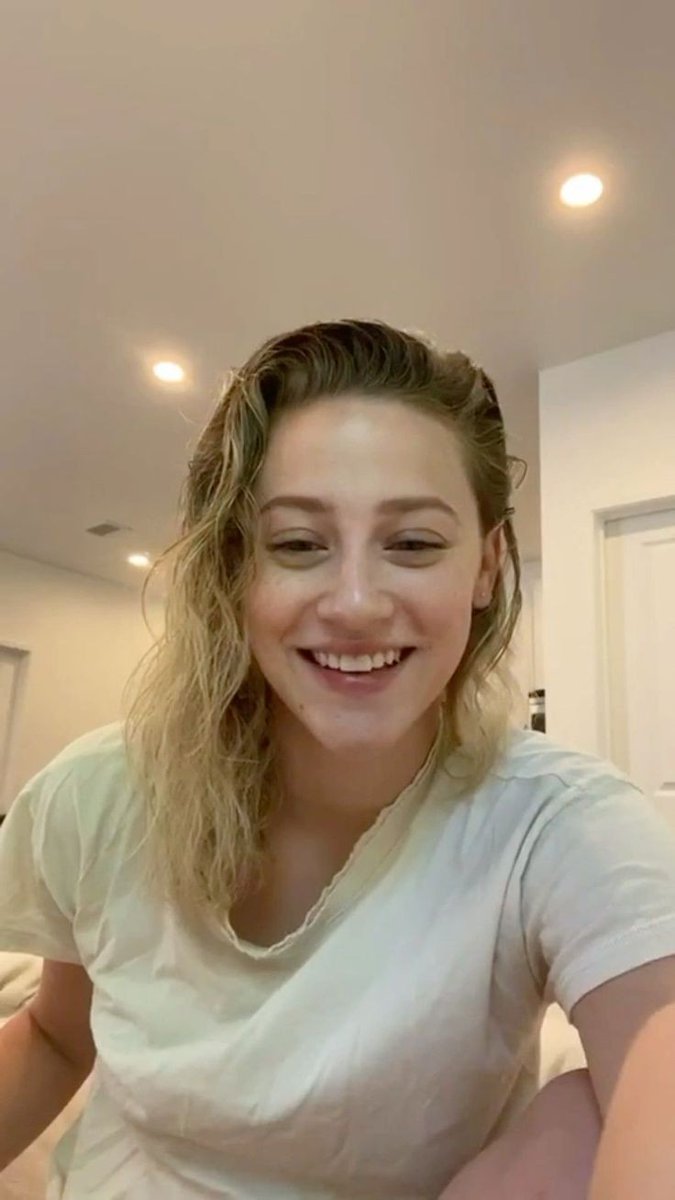 Gloria (@gloria1752617) on Twitter photo 