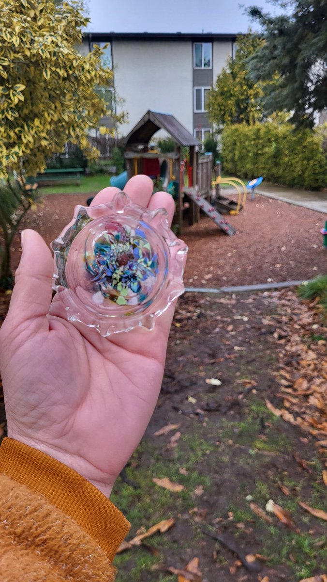 nhoober3's tweet photo. I love this tiny medallion full of beauty!
#monkeyshines2025 https://t.co/eUnmOwgpvD