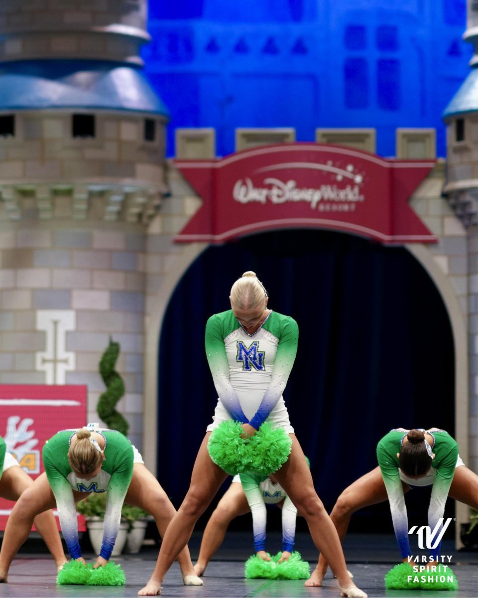 VarsityFashions's tweet image. Scenes from Day 2 of #UDAnationals 📸👀 #VarsityStyle