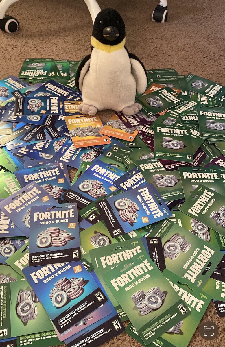 amagicmantv's tweet image. Who else wants VBucks today?

Still got a lot left for people that interact with this tweet 👇🏼❤️