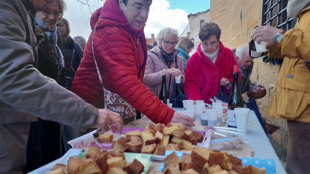 AcoaAke's tweet image. 🎶 San Blas eguna #Paganos|ko #kontzeju|an

@LAGUARDIAOT @Rioja_Alavesa #Araba #Alava