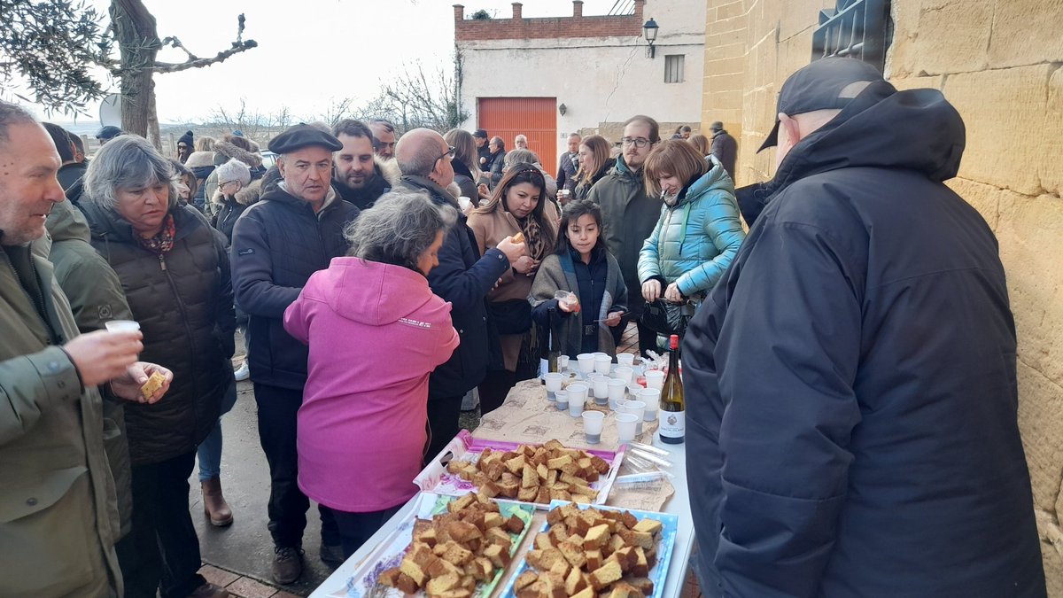 AcoaAke's tweet image. 🎶 San Blas eguna #Paganos|ko #kontzeju|an

@LAGUARDIAOT @Rioja_Alavesa #Araba #Alava