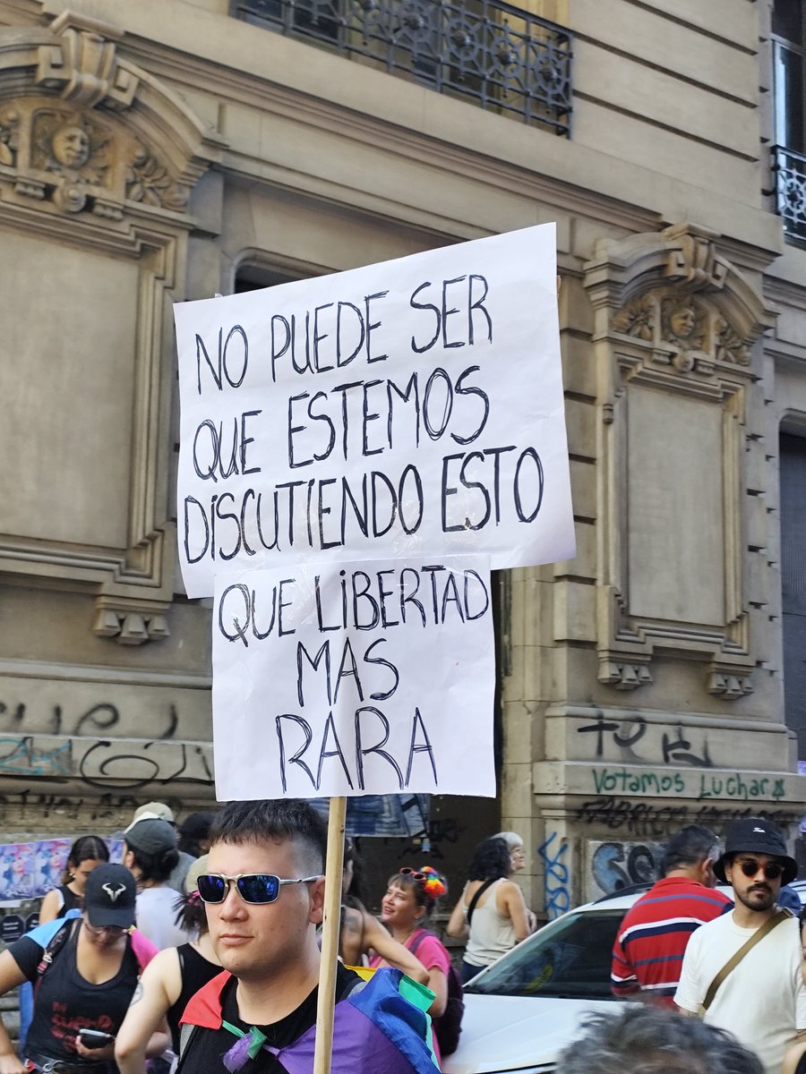 No retrocedamos

#MarchaAntifascista #MarchaDelOrgullo