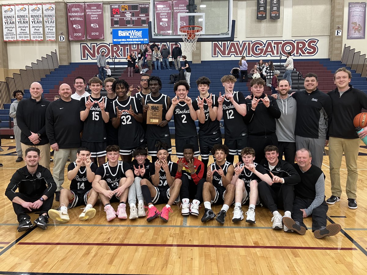 🚀2025 HAC CHAMPIONS🚀
Congrats to the Rocket Boys Basketball team! The game, the energy, the crowd! What a great night to be a Rocket as they clinched the HAC Title!  
🏆👏🚀🏀
#RocketsontheRise #JointheRise