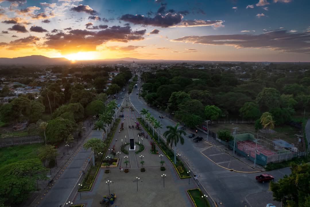 Atardecer en la Gran Sultana.

#NicaraguaÚnicaOriginal #PLOMO19