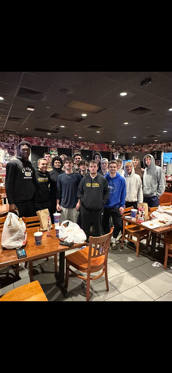 Always appreciative of Joe Maluff and the <a href="/FullMoonBBQ/">FullMoonBBQ</a> Staff feeding the <a href="/Centre_Bball/">Centre College Basketball</a> and <a href="/CCWBasketball/">Centre Women’s Basketball</a> team tonight! Best BBQ in the south!🔥