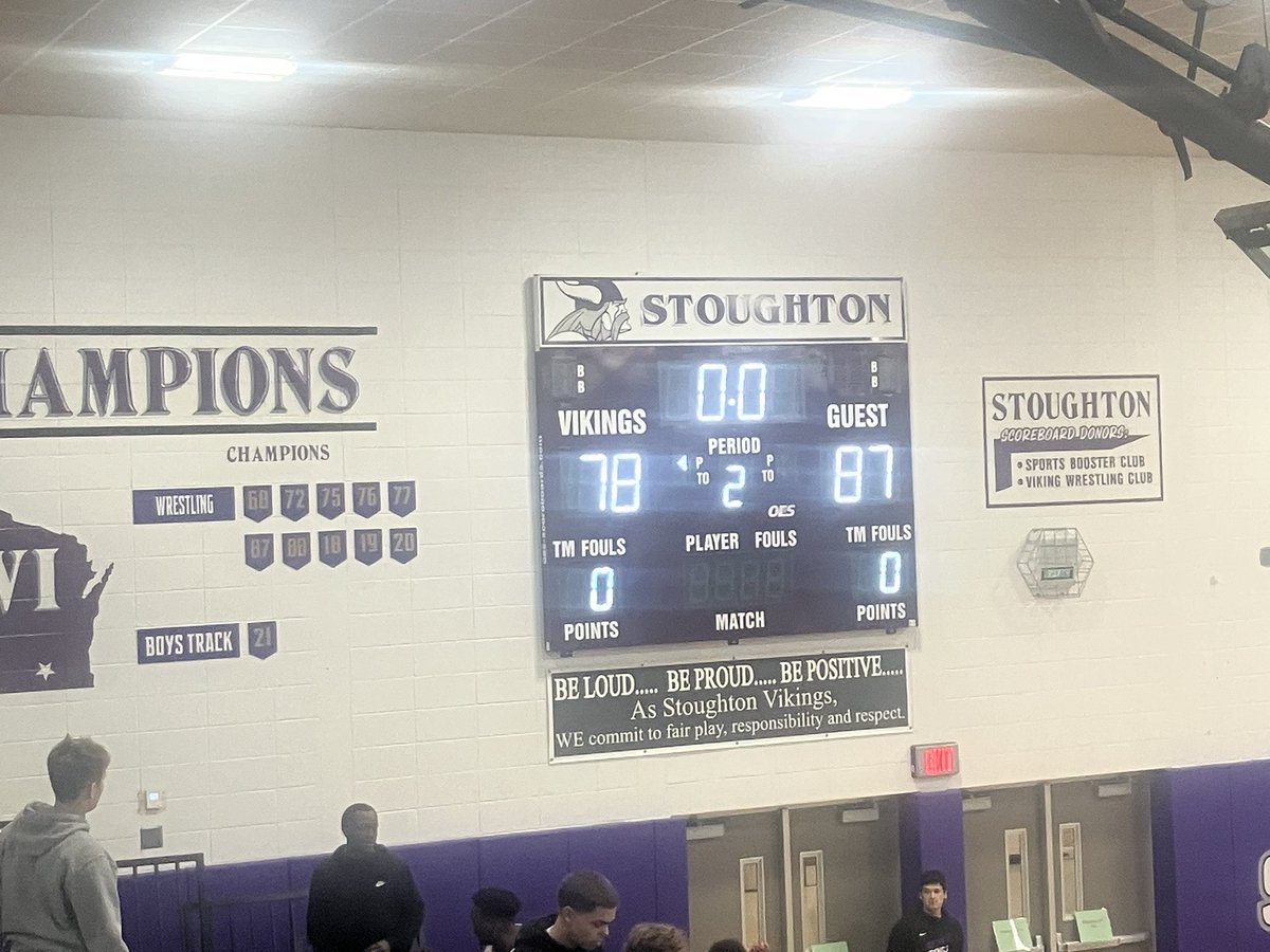 bbmind's tweet image. Stoughton drops to 8-8 after loss to 16-1 Greenfield. They had a guy who was fantastic on dribble penetration and had spot up shooters, one in particular.  Jacob Hibner led with 28. Next game, Tuesday at Reedsburg.