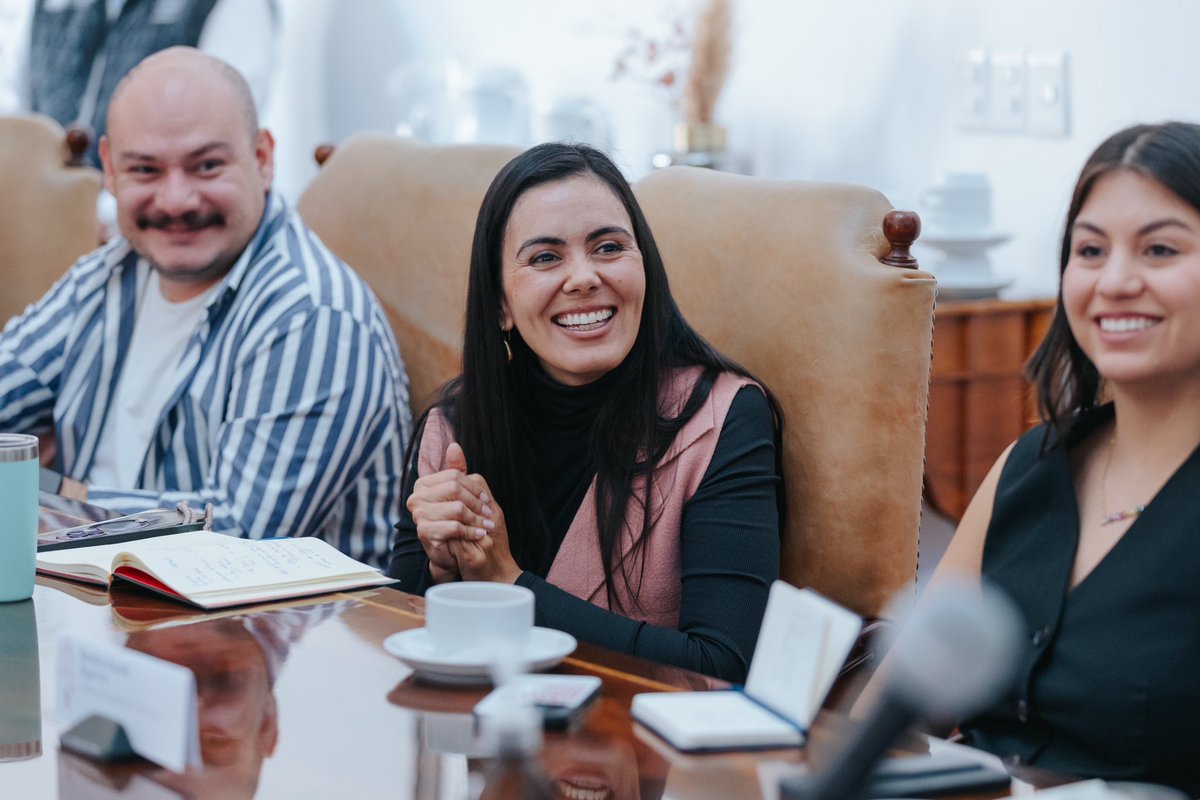 Muchas gracias por su visita a <a href="/ilancup/">Ilan Cuperstein</a>, Director Regional del C40 Cities en Latinoamérica, y a todo su equipo; así como a <a href="/marasiro/">Mario Ramón Silva Rodríguez</a>, Jefe de la Oficina Ejecutiva de Presidencia; <a href="/absolutnadinex/">Nadine Cortés</a>, Directora de Relaciones Internacionales y Atención a Personas Migrantes;