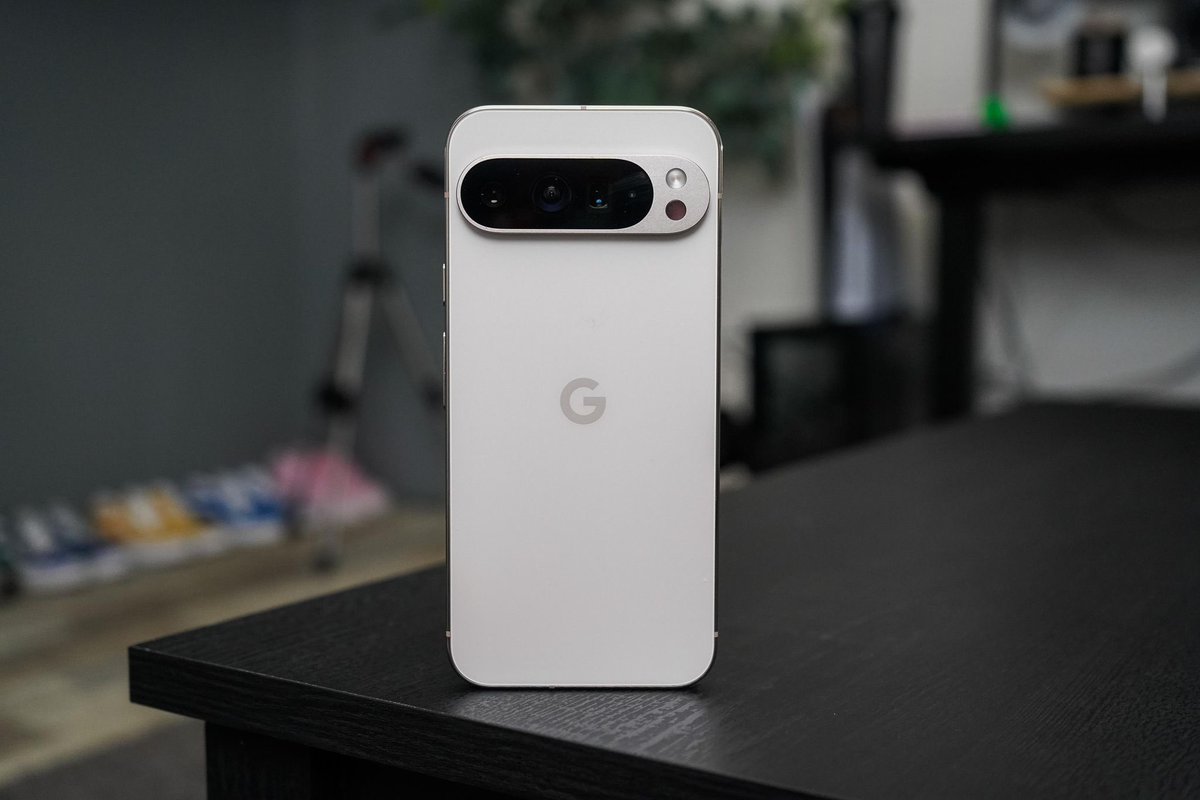 The Pixel 9 Pro is the best looking phone in 2025 🔥