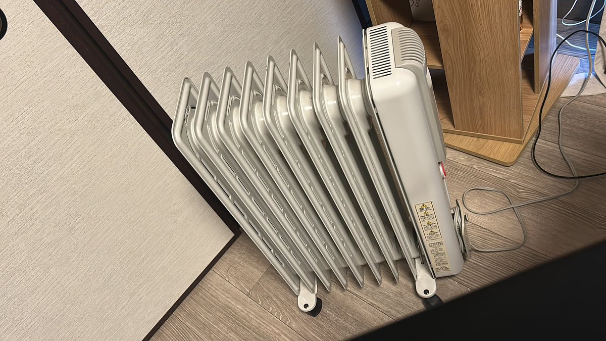 オイルヒーターまじ優秀
ジモティかみやわ
これが1000円はえぐすぎたわ