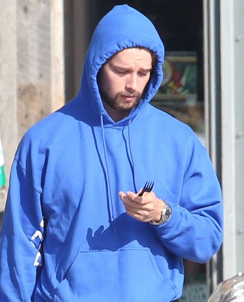 Why is Miley going to the Grammys if she’s not presenting, not performing, and her category isn’t being aired? Just to look good and remind everyone she’s alive?