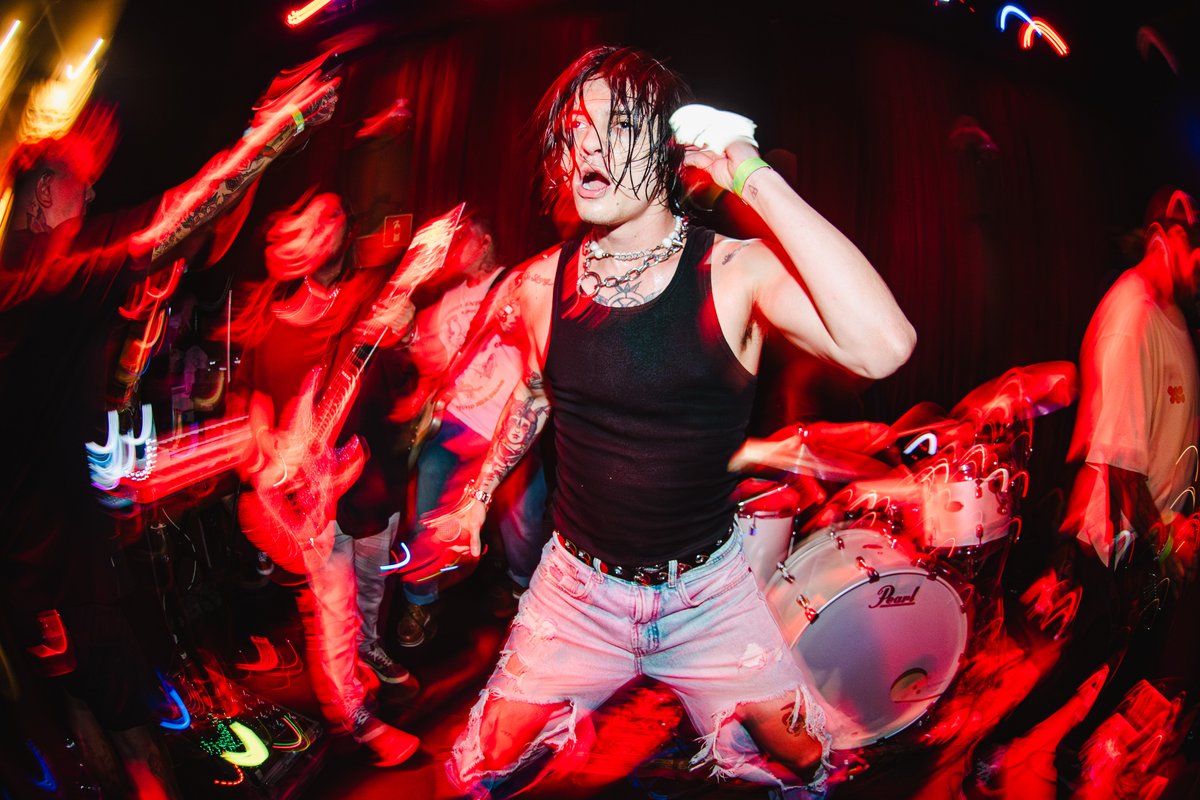 ainda impactado com a energia do <a href="/bulletbane/">BLLT</a> no Rio de Janeiro. voltem mais vezes, a gente ama vocês 

📸 tadeufotografia (ig) para o <a href="/downstagebra/">downstage</a>