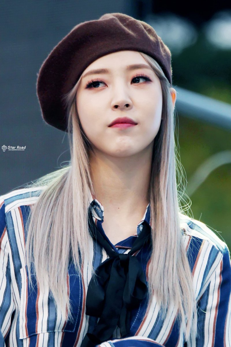 record_byul's tweet photo. 161015 🐥 #문별 #moonbyul https://t.co/eyDFM4AzF4