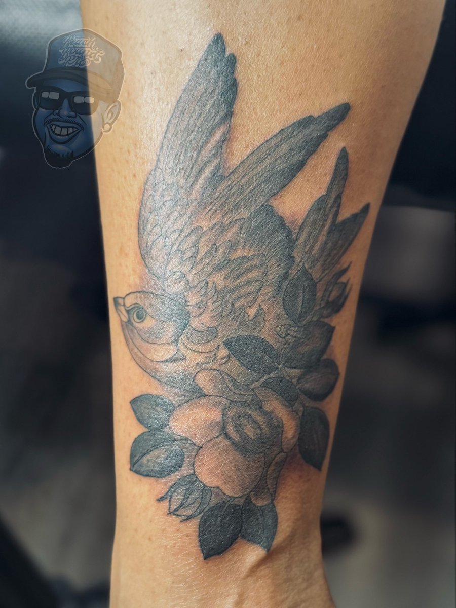 beachboundpro's tweet photo. Now booking tattoo sessions 🌊 📨

#tattoo #tattoos #ink #tattoosleeve #beachboundpro #beachboundproteam #beachboundprofessionals #bishoprotary #bishoprotaryitaly #inkcap #dynamicink #art #artist #instagramtattoo #tattoosofinstagram #pensacolatattoo #fortwaltontattoo https://t.co/9Tr6wpEYlv