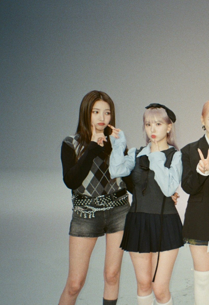 SWxEH_love's tweet photo. M2film

#쇠읂 #WONHA https://t.co/H5IgxrCRUq