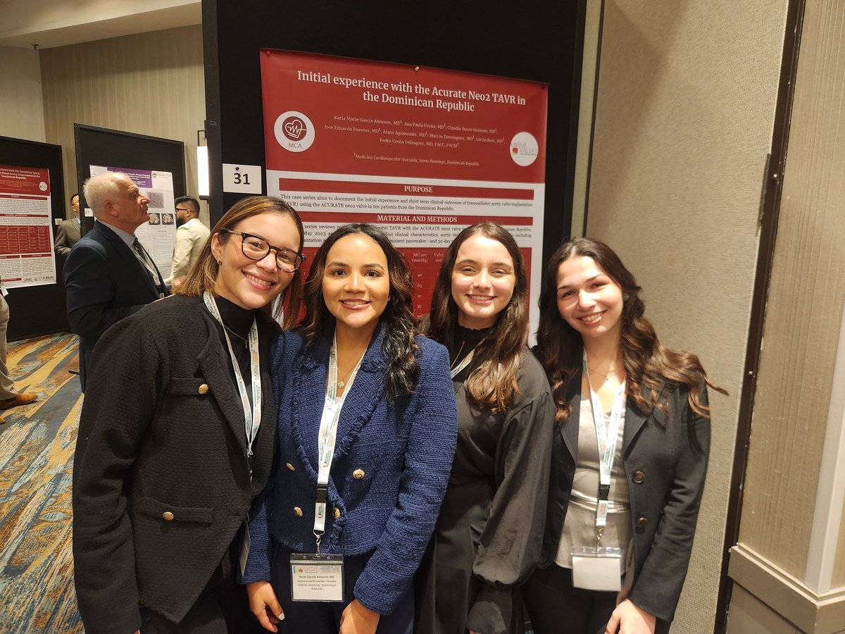 urenacard's tweet photo. El futuro de nuestra medicina, 3 trabajos presentados en @miamivalves todos finalistas , Dra Claudia Suero, Dra Lia Joubert, 1er lugar Dra Garcia Almonte de 42 presentaciones de diversos centros de USA. Pasantia @mcardiord, felicidades por el gran trabajo y esfuerzo. https://t.co/NNRQJn3mDC
