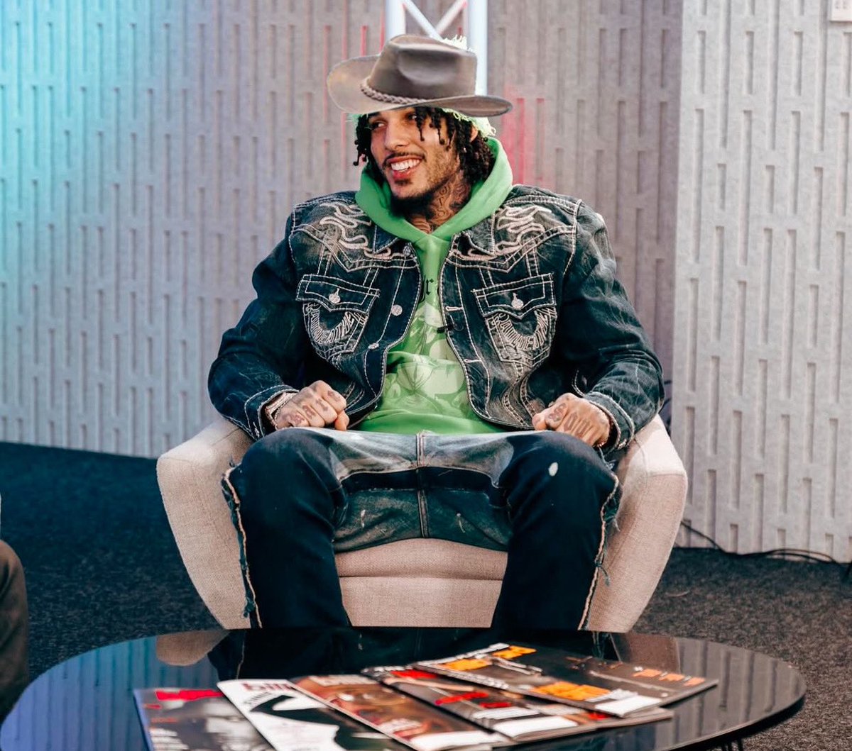 So LiAngelo Ball’s ‘Tweaker’ is now the highest streaming rap song of 2025.

But the real Tweakers are those still not holding wit. Study.