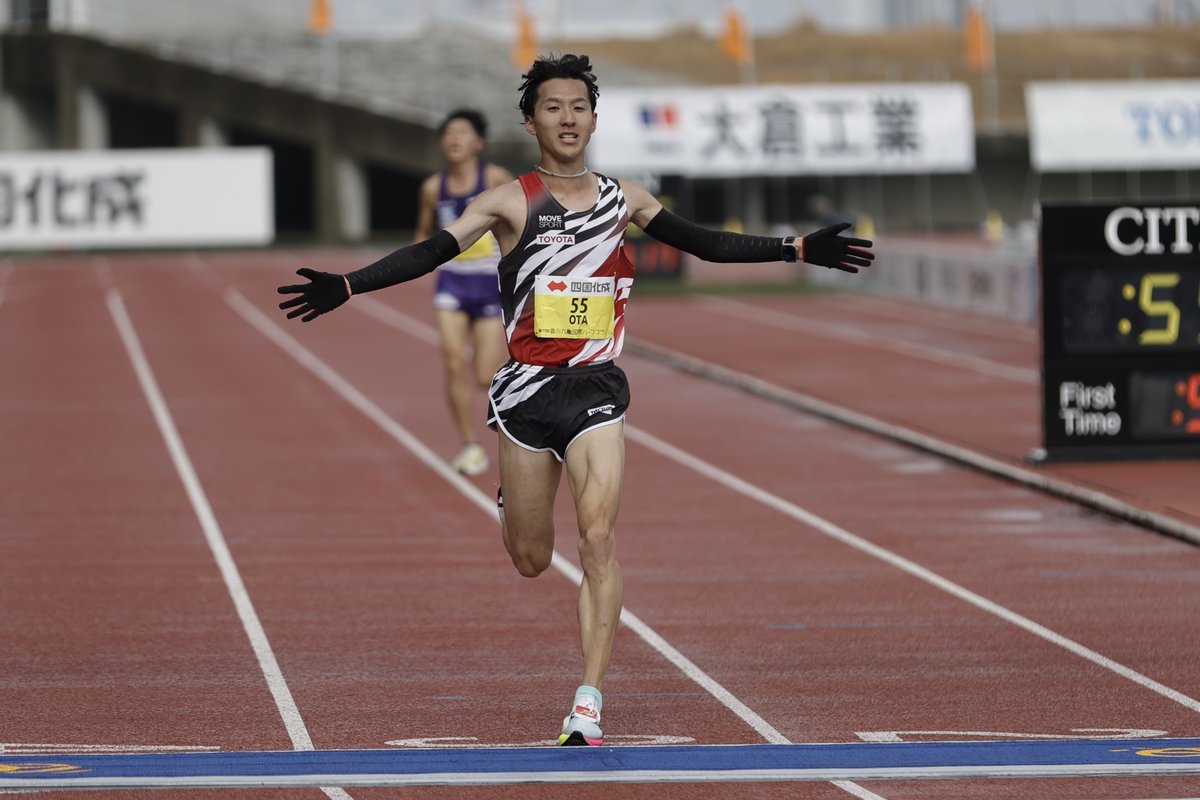 EKIDEN_News's tweet photo. 太田智樹（トヨタ）59分27秒日本新記録
#丸亀国際ハーフマラソン https://t.co/1kMfPfWJsF