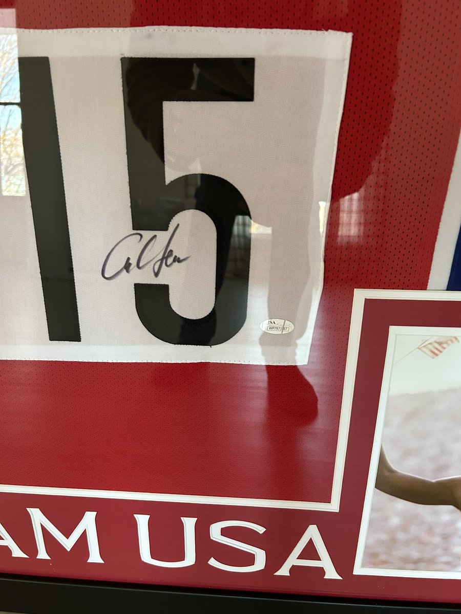 TheJetsDoc's tweet photo. @Red_Zone_Cards @certifiedcards If you’re a Carl Lewis fan, I got this for sale $500 shipped https://t.co/eLuRL3iL5c