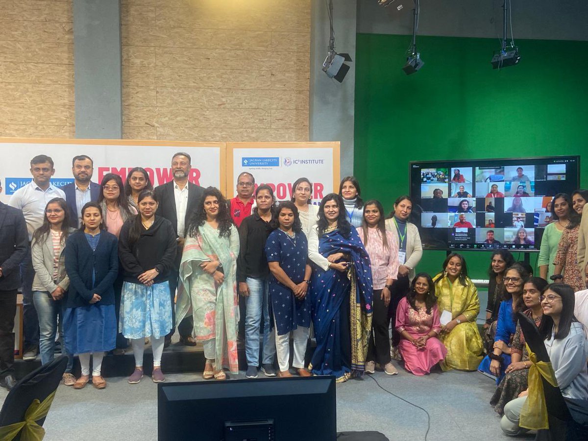 ahcfoundation's tweet photo. AHCF is delighted to share that Dr. Sreya Chattopadhyay had the privilege of being invited as a speaker on ‘Digital Detox for Adolescents’ during the IC3 Empower Week, held in partnership with Jagran Lakecity University*, workshop for school teachers and counsellors 🏆🎤 https://t.co/zHejOgkkP8