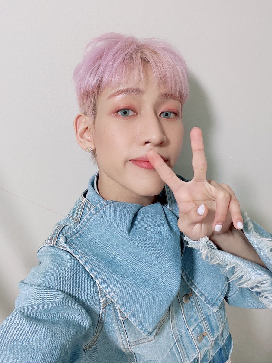 nsblossoms's tweet photo. 2025 GOT7 CONCERT <NESTFEST> 🐣
DAY 3 🪺
REF riBBon #BBPIC
#BamBam #뱀뱀 @BamBam1A
#GOT7_NESTFEST_Day3 https://t.co/no8R7stGKY