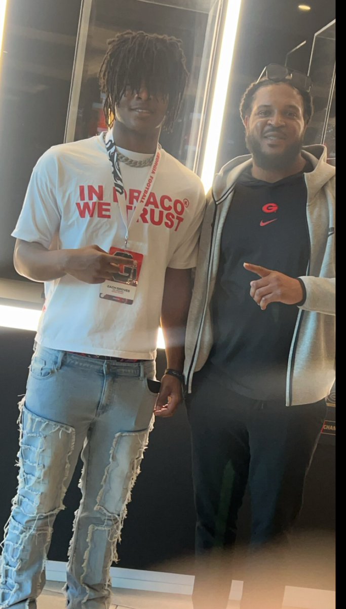 Zach Groves (@groves_zach0) on Twitter photo had a amazing day at The University of Georgia thanks for having me <a href="/KirbySmartUGA/">Coach Kirby Smart</a> <a href="/CoachDiribe96/">Chidera Uzo-Diribe</a> #jarvisjones #godawgs had a amazing day at The University of Georgia thanks for having me <a href="/KirbySmartUGA/">Coach Kirby Smart</a> <a href="/CoachDiribe96/">Chidera Uzo-Diribe</a> #jarvisjones #godawgs